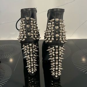 Mint Condition Jeffrey Campbell Spike 6 In Original Box with Spare Spikes